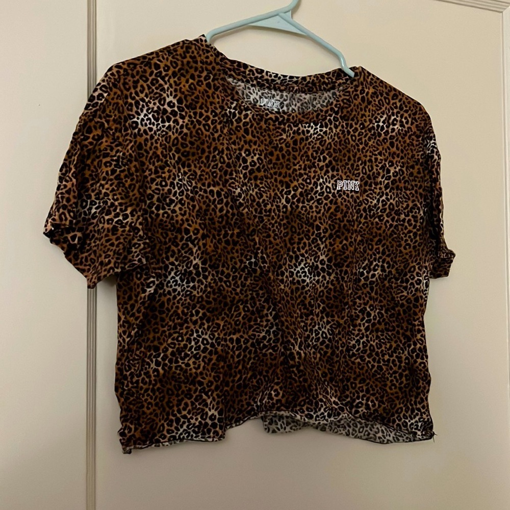 Pink Victoria’s Secret crop tee size : S